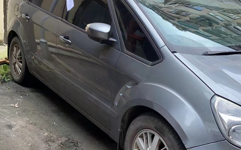 首钢贵阳特殊钢有限责任公司工会持有的福特商务车转让(五次挂牌)