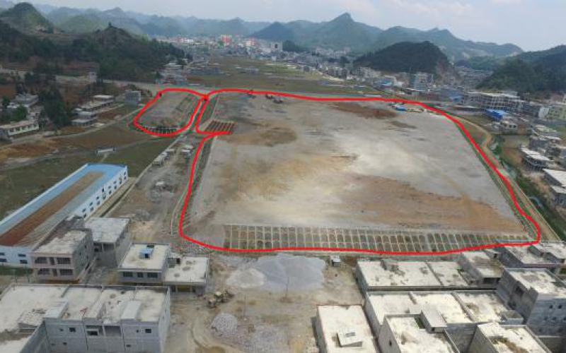 金钟收费站外