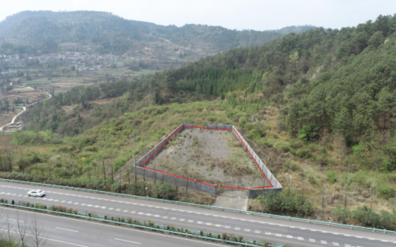 乌沙隧道出口100米上行