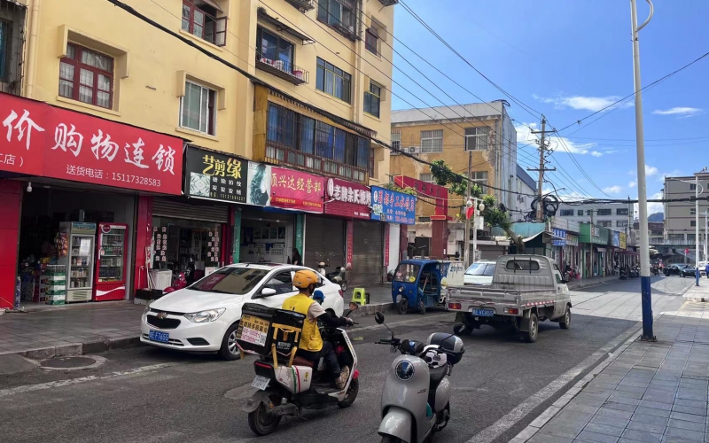 群建路14号4-5号和4-6号门面