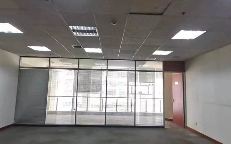 贵阳市南明区解放路51号盛世华庭11幢1层3号商铺处置(三次挂牌)