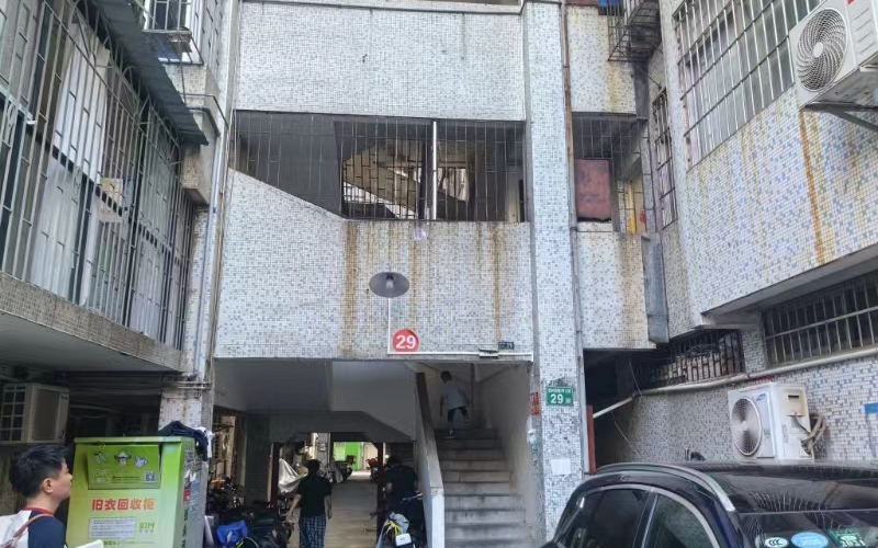 广州市天河区员村西街1号大院31号702单元(二次挂牌)