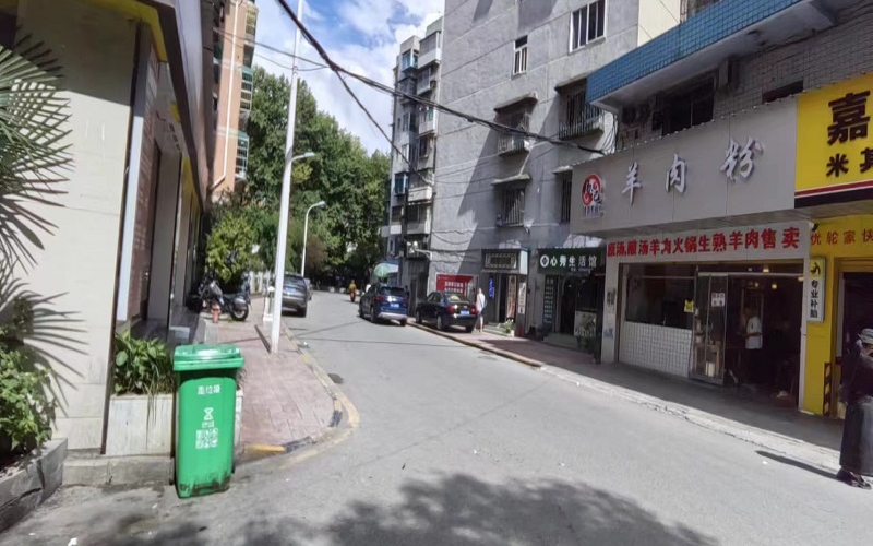 贵州省机关事务管理局国有资产管理服务中心贵阳市南明区南浦路63号江南苑负1层门面招租