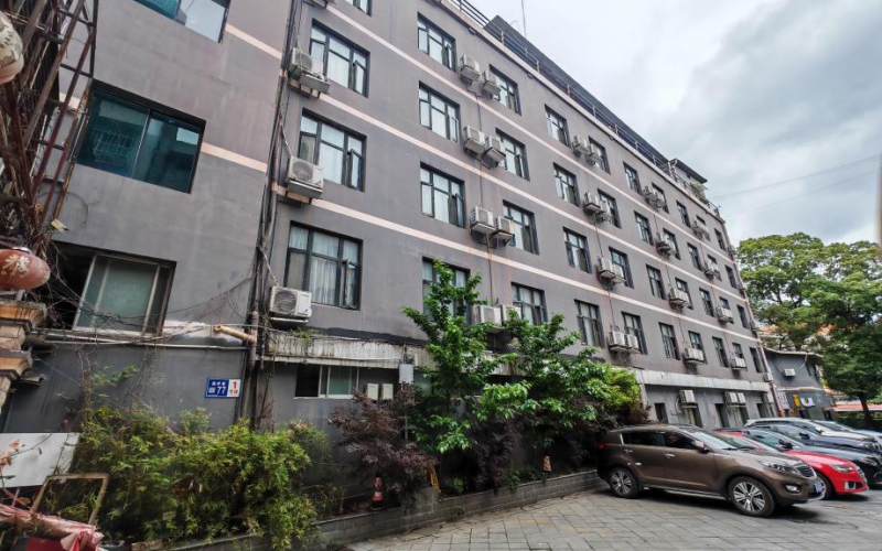 贵州省机关事务管理局国有资产管理服务中心贵阳市云岩区扁井巷77号1栋1-7层、餐厅、锅炉房招租