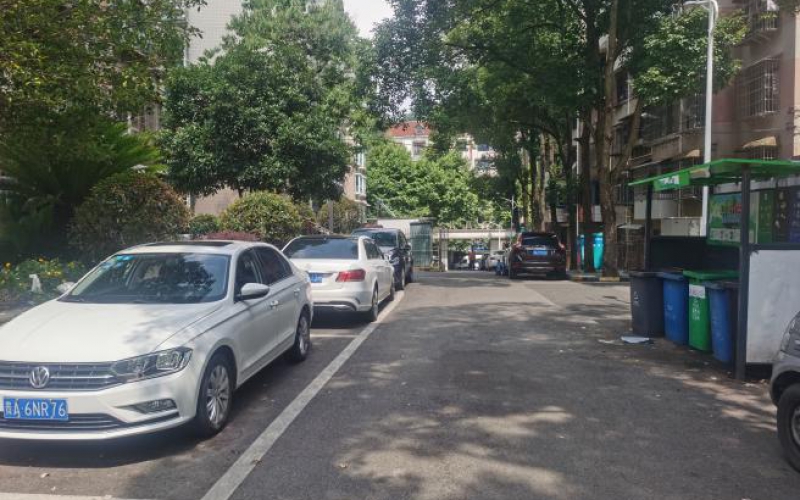 花溪区霞晖路静晖街J-09号转让（持有方：贵州省机关事务管理局国有资产管理服务中心）