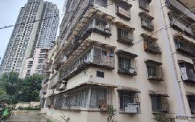 南明区新华路70号6栋3单元8楼附14号转让（持有方：贵州省机关事务管理局国有资产管理服务中心）