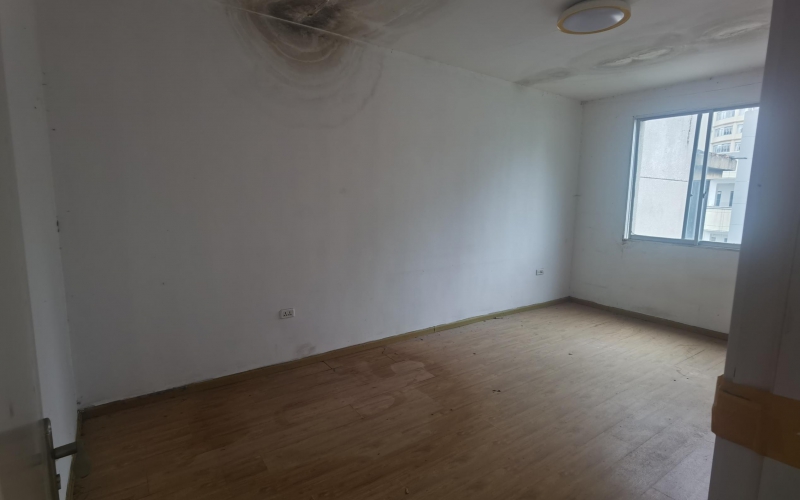 （降价）护国路153号3单元8层22号住宅转让（持有方：贵州省机关事务管理局国有资产管理服务中心）(二次挂牌)