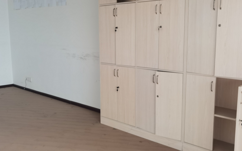 （降价）雄骏国际1单元三项资产转让（持有方：贵州省机关事务管理局国有资产管理服务中心）(二次挂牌)