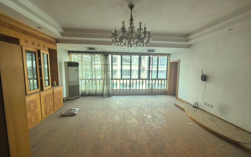 贵州省机关事务管理局国有资产管理服务中心贵阳市云岩区安云路20号B幢3单元8层4号房屋招租