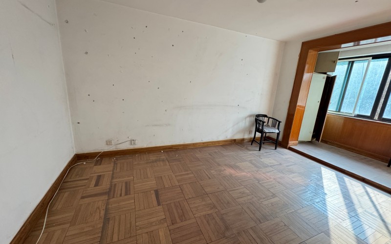 贵州省机关事务管理局国有资产管理服务中心贵阳市云岩区盐务街142号、45号两处房屋招租